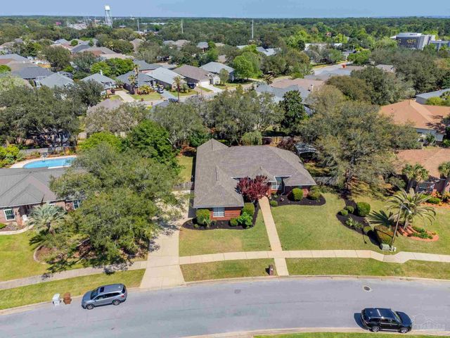 1126 Mary Kate Dr, Gulf Breeze, FL 32563