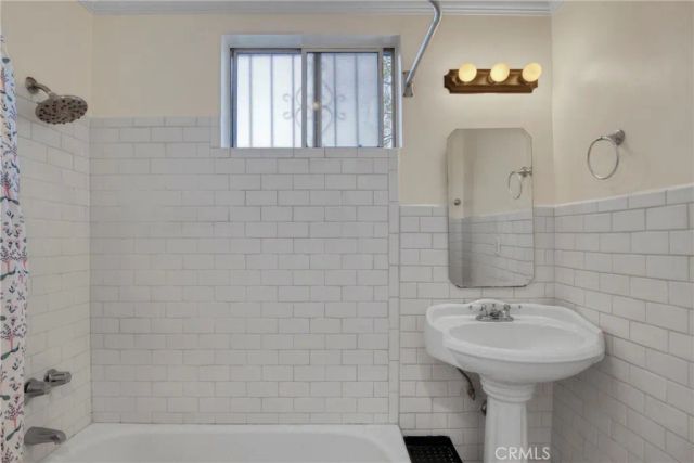 13150 Carl, Pacoima, CA 91331