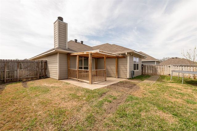 2702 Redcap Street, Bryan, TX 77803