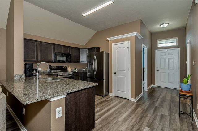 2702 Redcap Street, Bryan, TX 77803