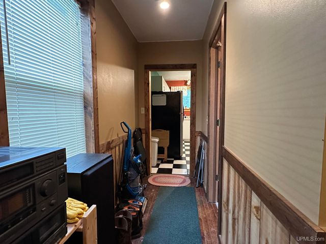 303 S Hematite Street, Bessemer, MI 49911