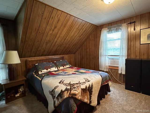 303 S Hematite Street, Bessemer, MI 49911