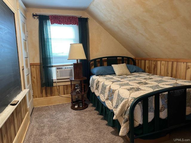 303 S Hematite Street, Bessemer, MI 49911