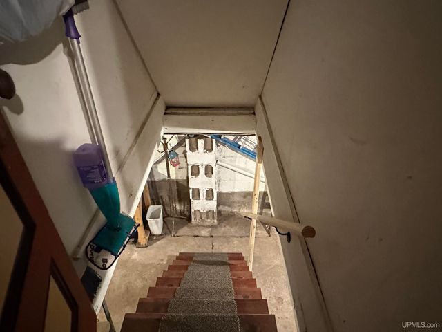 303 S Hematite Street, Bessemer, MI 49911