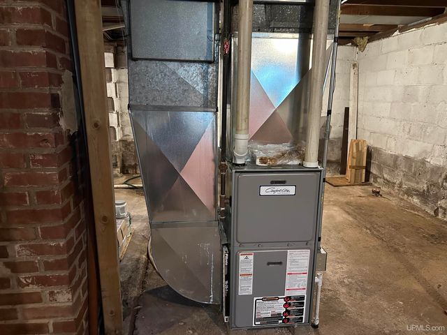 303 S Hematite Street, Bessemer, MI 49911