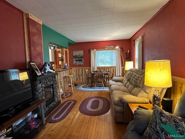 303 S Hematite Street, Bessemer, MI 49911