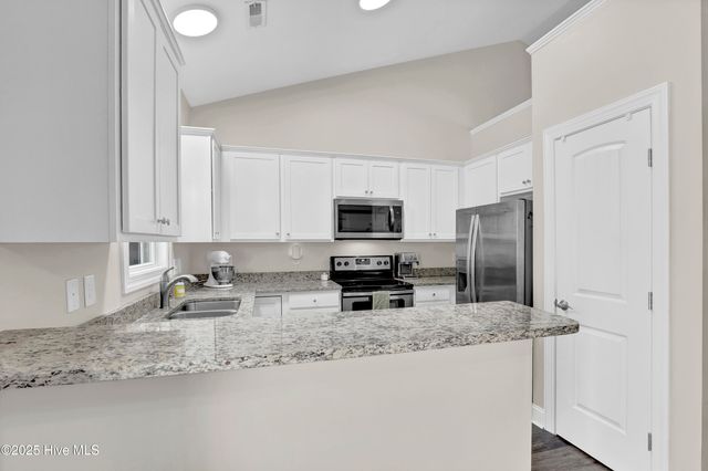 106 Driftwood Lane, Hampstead, NC 28443