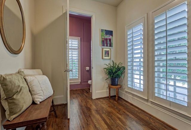 1340 W 25th Street, Houston, TX 77008