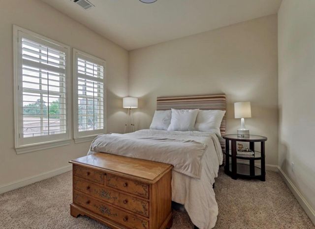 1340 W 25th Street, Houston, TX 77008