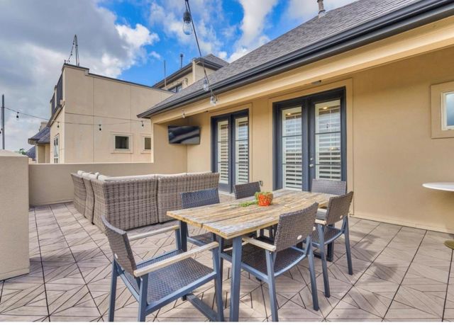1340 W 25th Street, Houston, TX 77008