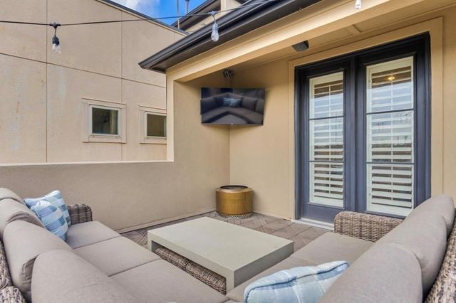 1340 W 25th Street, Houston, TX 77008