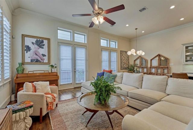 1340 W 25th Street, Houston, TX 77008