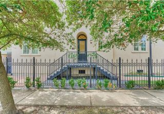 1340 W 25th Street, Houston, TX 77008