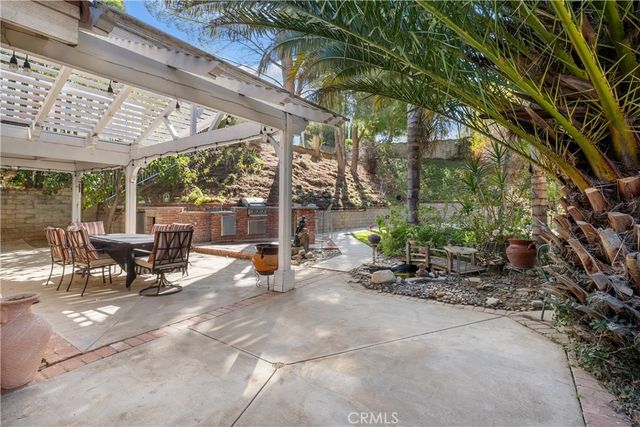 22428 Georgia, Saugus, CA 91350
