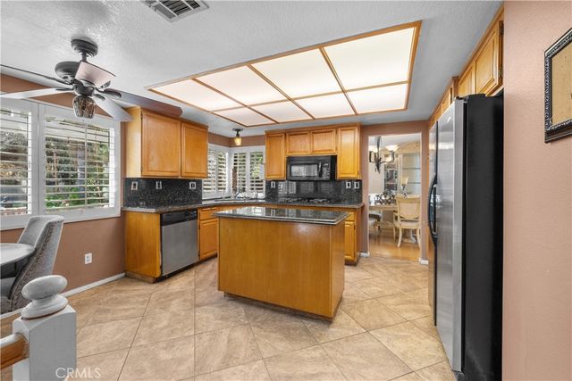 22428 Georgia, Saugus, CA 91350