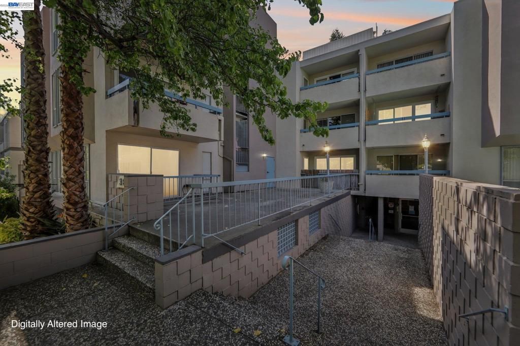 Image 48 of property listing at 385 Jayne Avenue 205, Oakland, CA 94610