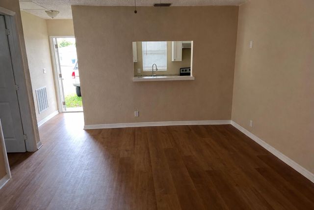 1275 NW 27th Avenue 1-2, Fort Lauderdale, FL 33311
