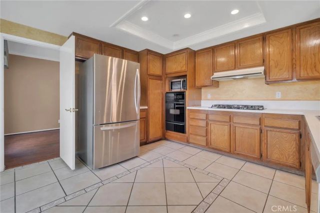 32 Rising Hill Road, Pomona, CA 91766
