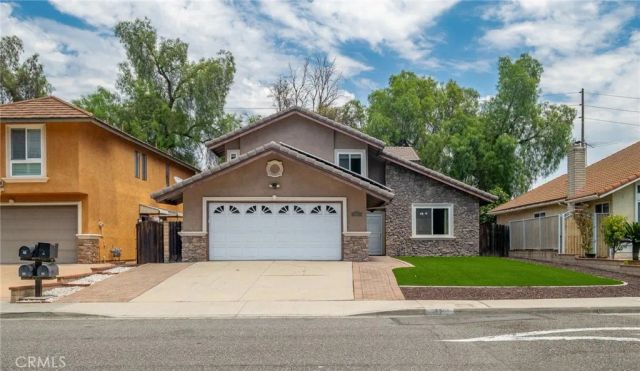 32 Rising Hill Road, Pomona, CA 91766