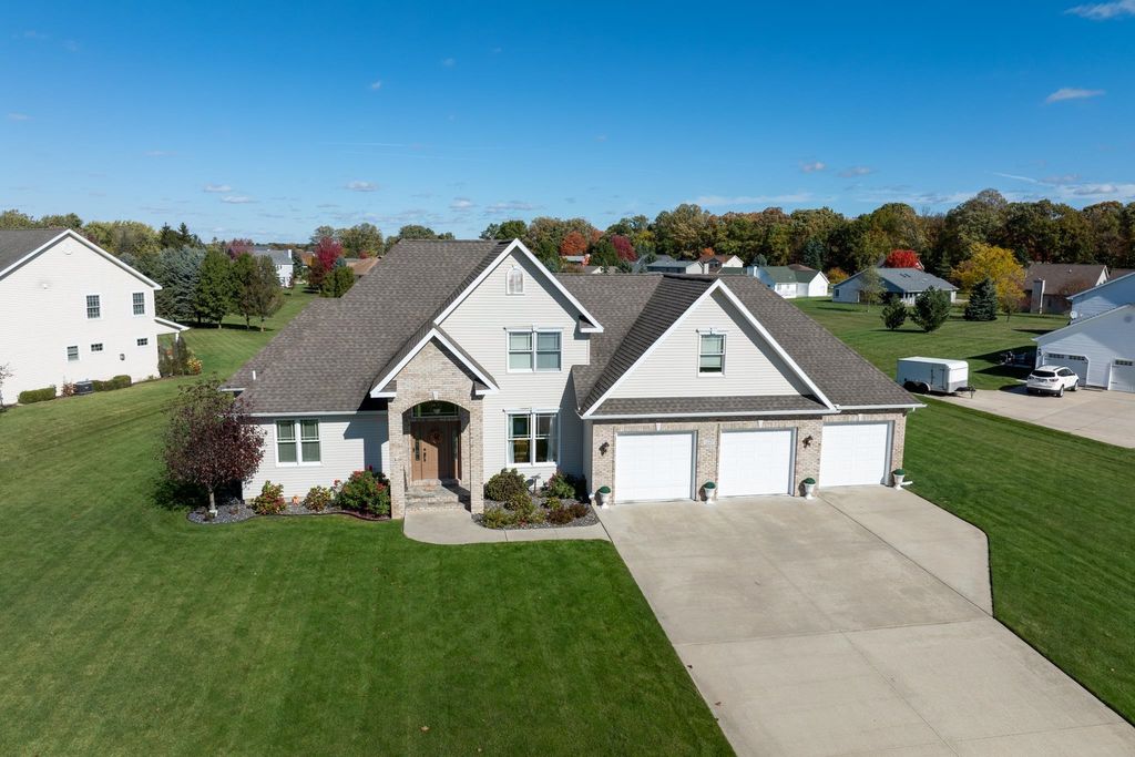 2093 CobbleStone Court, Union Twp, MI 48858