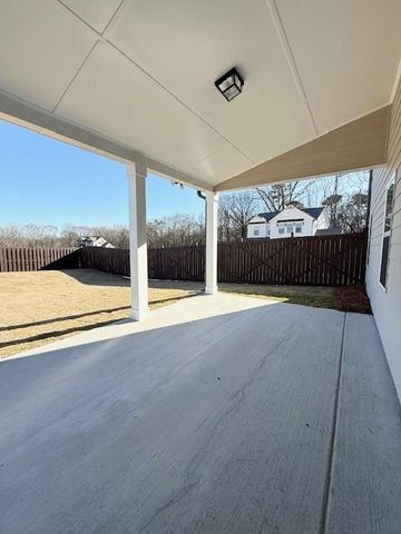 114 Brandle Rose Way, Hoschton, GA 30548