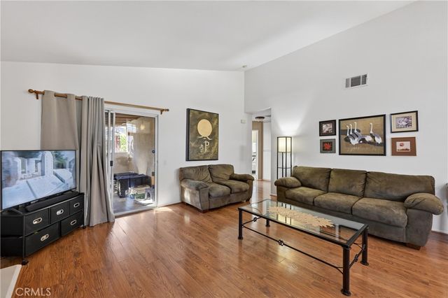 1066 Mill Iron Way, San Jacinto, CA 92583