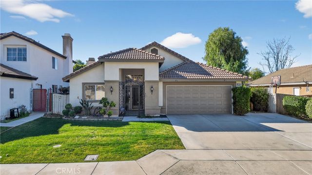 1066 Mill Iron Way, San Jacinto, CA 92583