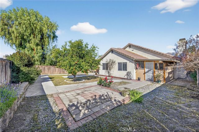 1066 Mill Iron Way, San Jacinto, CA 92583