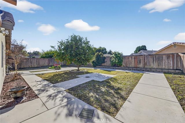 1066 Mill Iron Way, San Jacinto, CA 92583