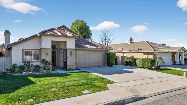 1066 Mill Iron Way, San Jacinto, CA 92583
