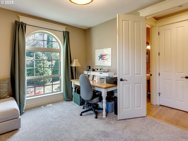 57 BENTLEY Dr, Kelso, WA 98626