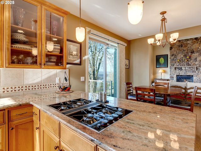 57 BENTLEY Dr, Kelso, WA 98626