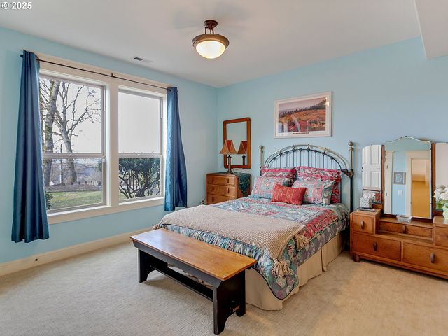 57 BENTLEY Dr, Kelso, WA 98626