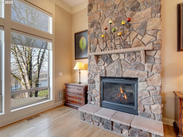 57 BENTLEY Dr, Kelso, WA 98626