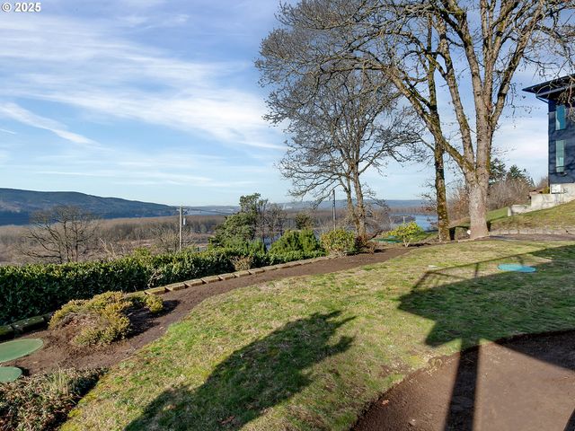 57 BENTLEY Dr, Kelso, WA 98626