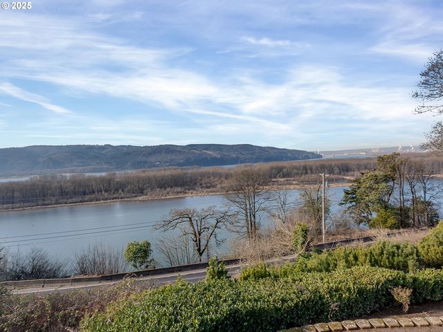 57 BENTLEY Dr, Kelso, WA 98626