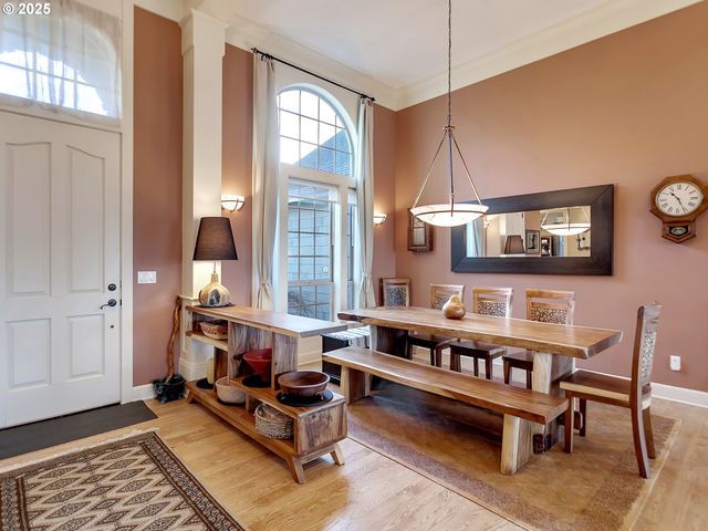 57 BENTLEY Dr, Kelso, WA 98626