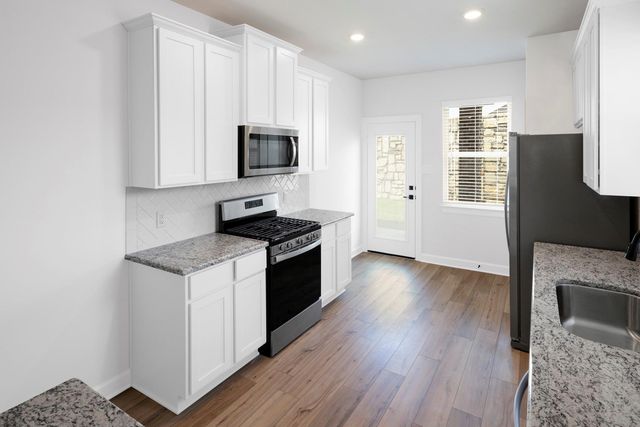 6011 Diamond Leaf Court, Conroe, TX 77304