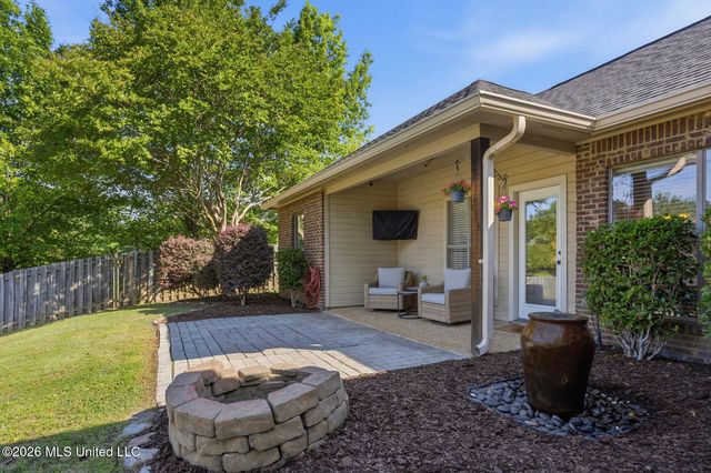 100 Summerdale Place, Brandon, MS 39047