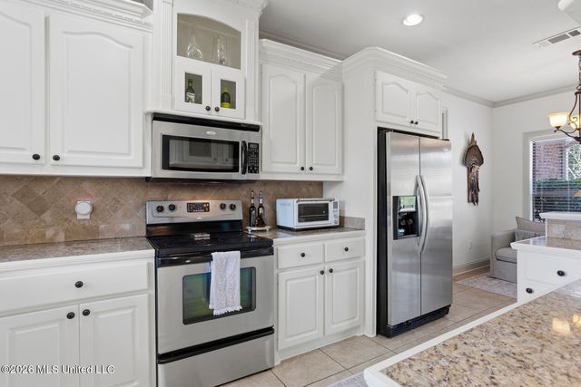 100 Summerdale Place, Brandon, MS 39047