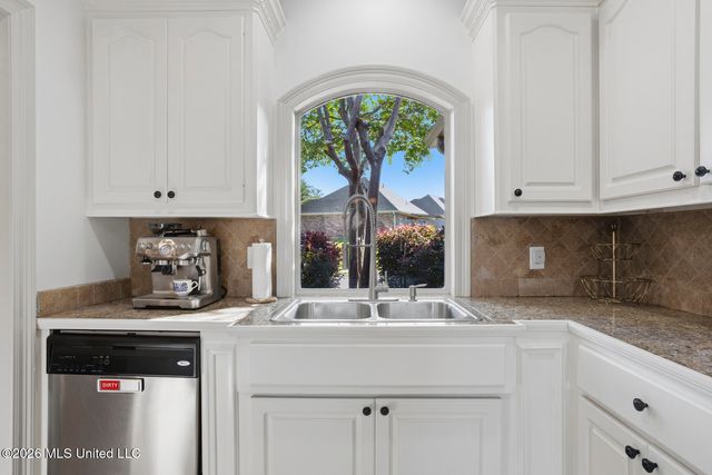 100 Summerdale Place, Brandon, MS 39047