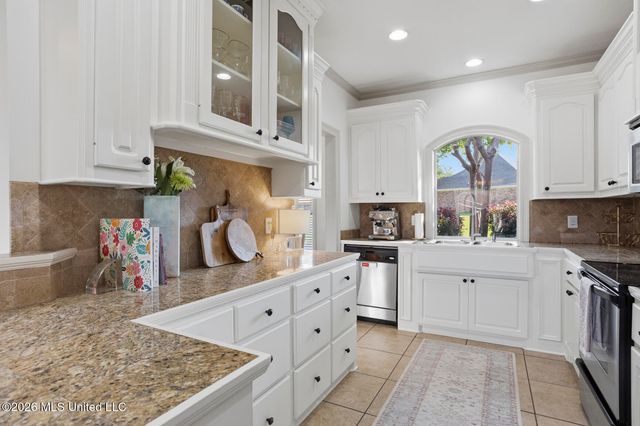 100 Summerdale Place, Brandon, MS 39047