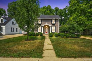 915 Main Street, Fenton, MI 48430