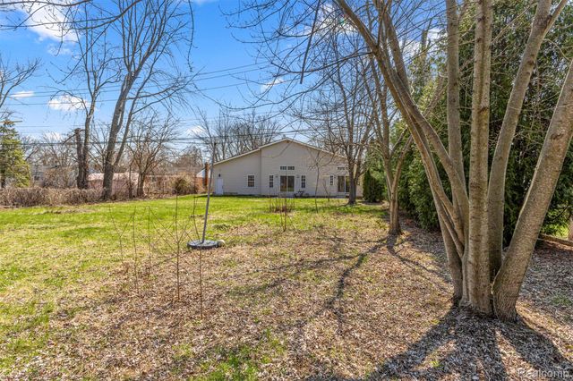 29940 Bock Street, Garden City, MI 48135
