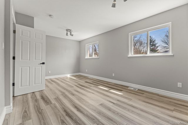 29940 Bock Street, Garden City, MI 48135