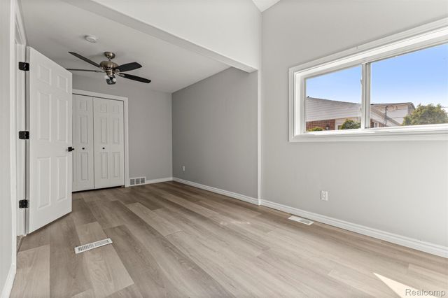 29940 Bock Street, Garden City, MI 48135