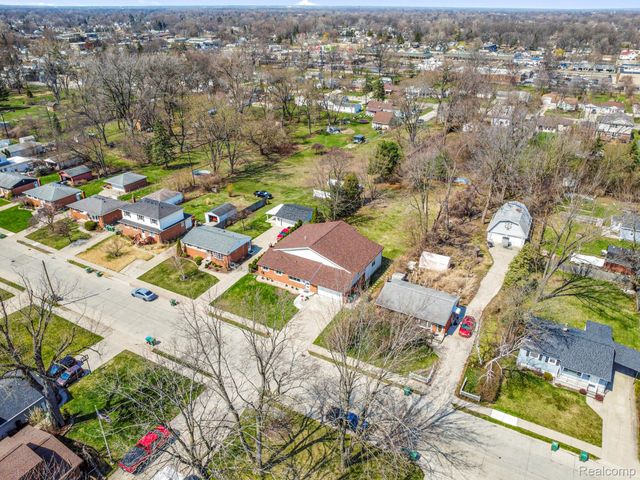 29940 Bock Street, Garden City, MI 48135