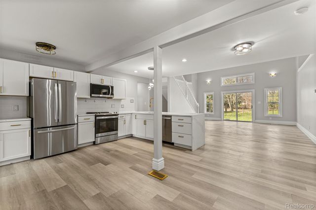 29940 Bock Street, Garden City, MI 48135