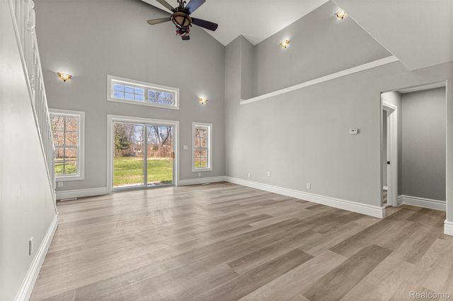 29940 Bock Street, Garden City, MI 48135
