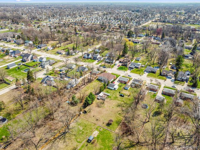 29940 Bock Street, Garden City, MI 48135